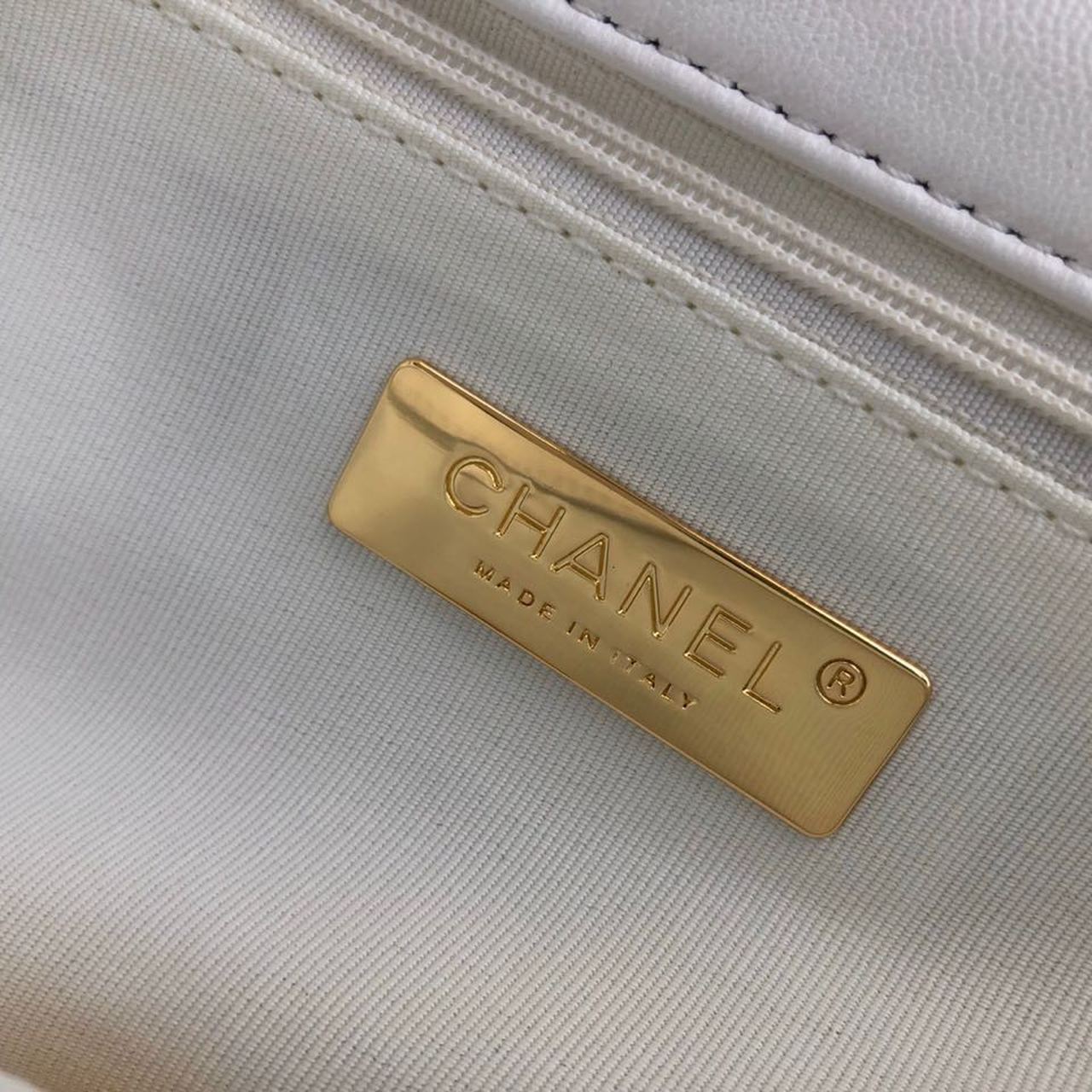 Chanel 19 Flap Bag 26cm Goatskin Leather Fall/Winter Act 1 Collection, White