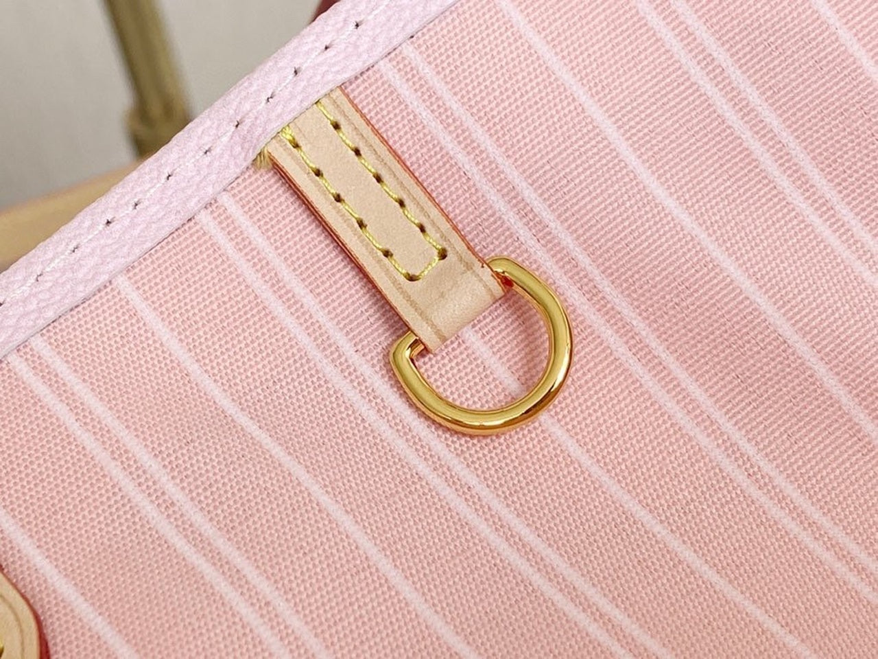 Louis Vuitton OnTheGo GM Bag 42cm Monogram Canvas Spring/Summer Collection M57641, Light Pink