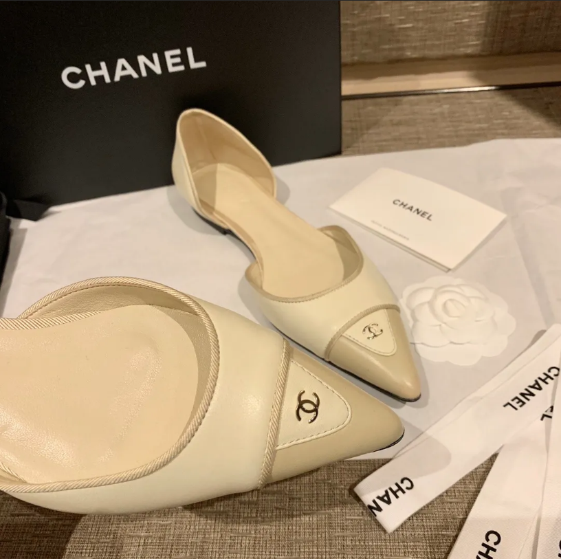 Chanel Women’s Pumps 2021 Cream