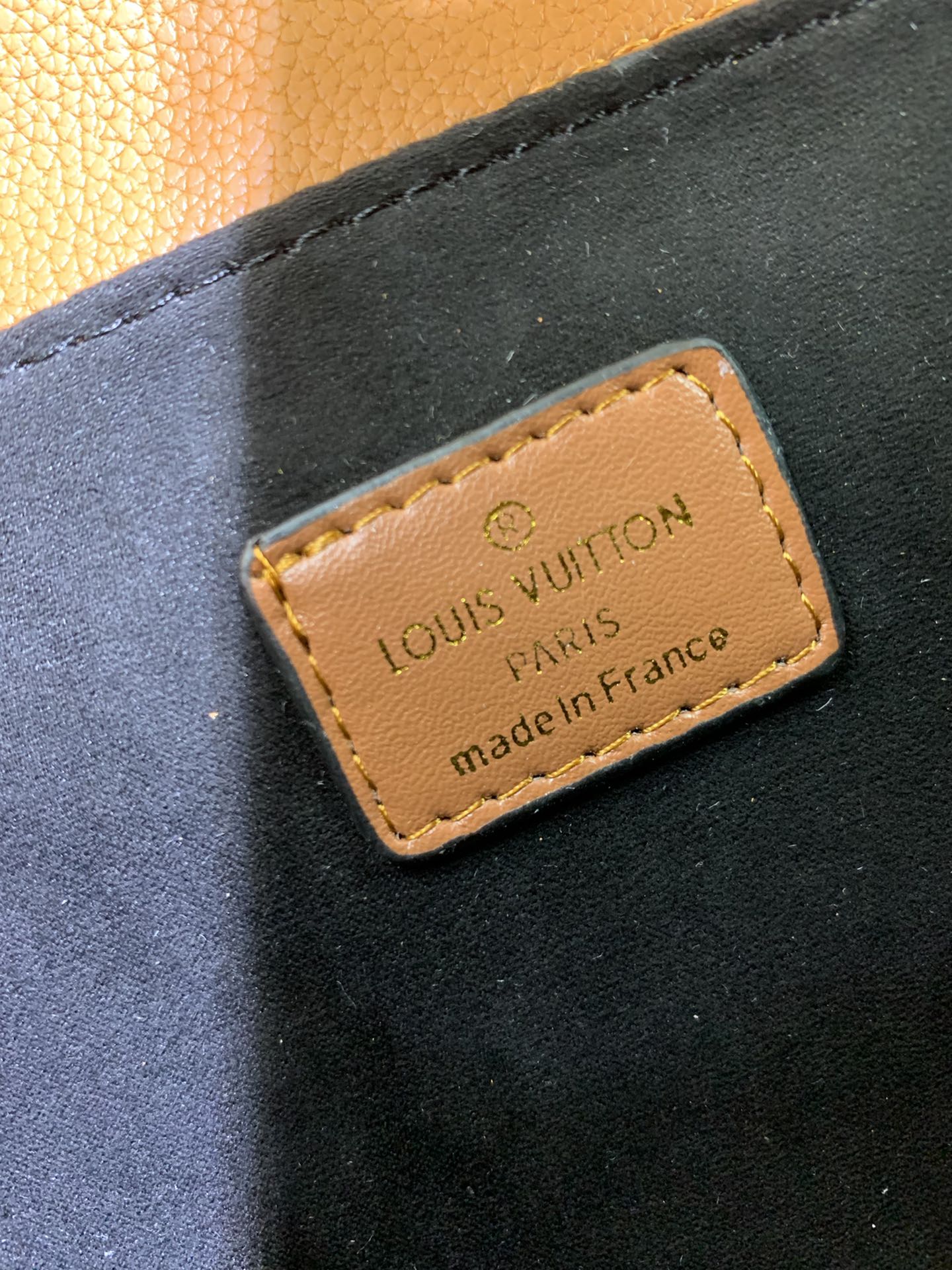 Louis Vuitton Pochette M?tis Monogram