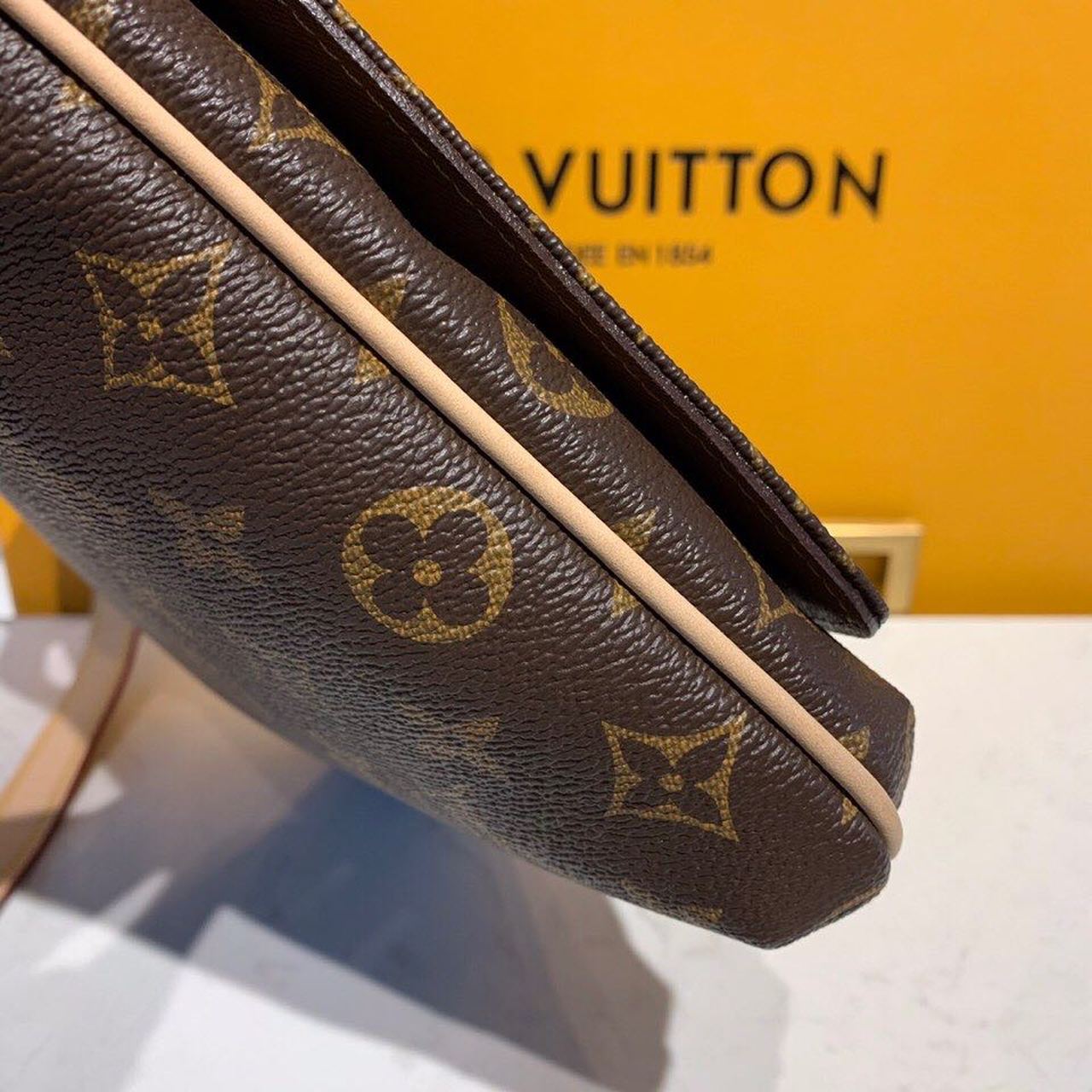 Louis Vuitton Musette Tango Shoulder Bag 26cm Monogram Canvas Spring/Summer Collection M51257, Brown