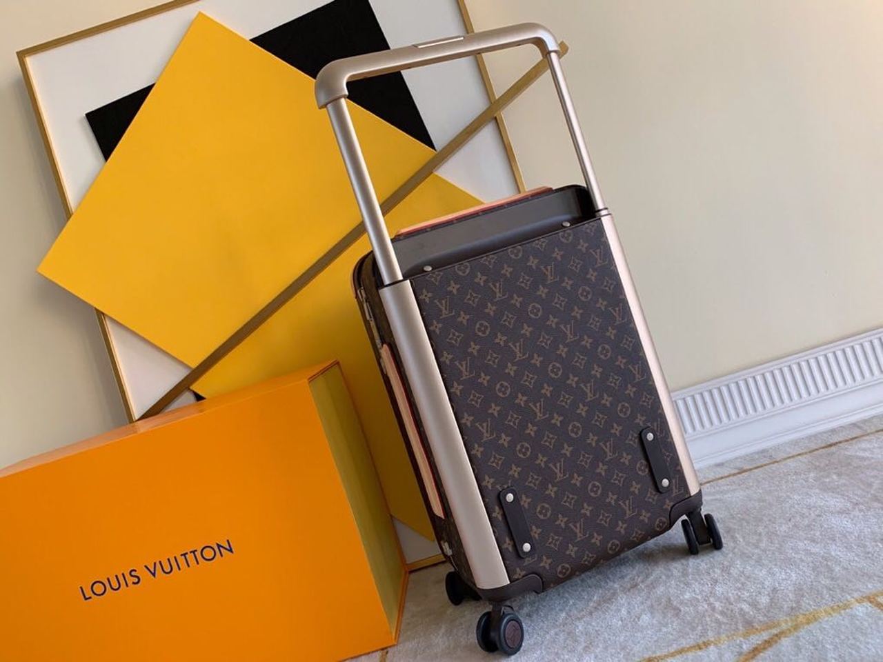 Louis Vuitton Horizon 55 Luggage Trolley Monogram Canvas Spring/Summer Collection M23203 , Brown