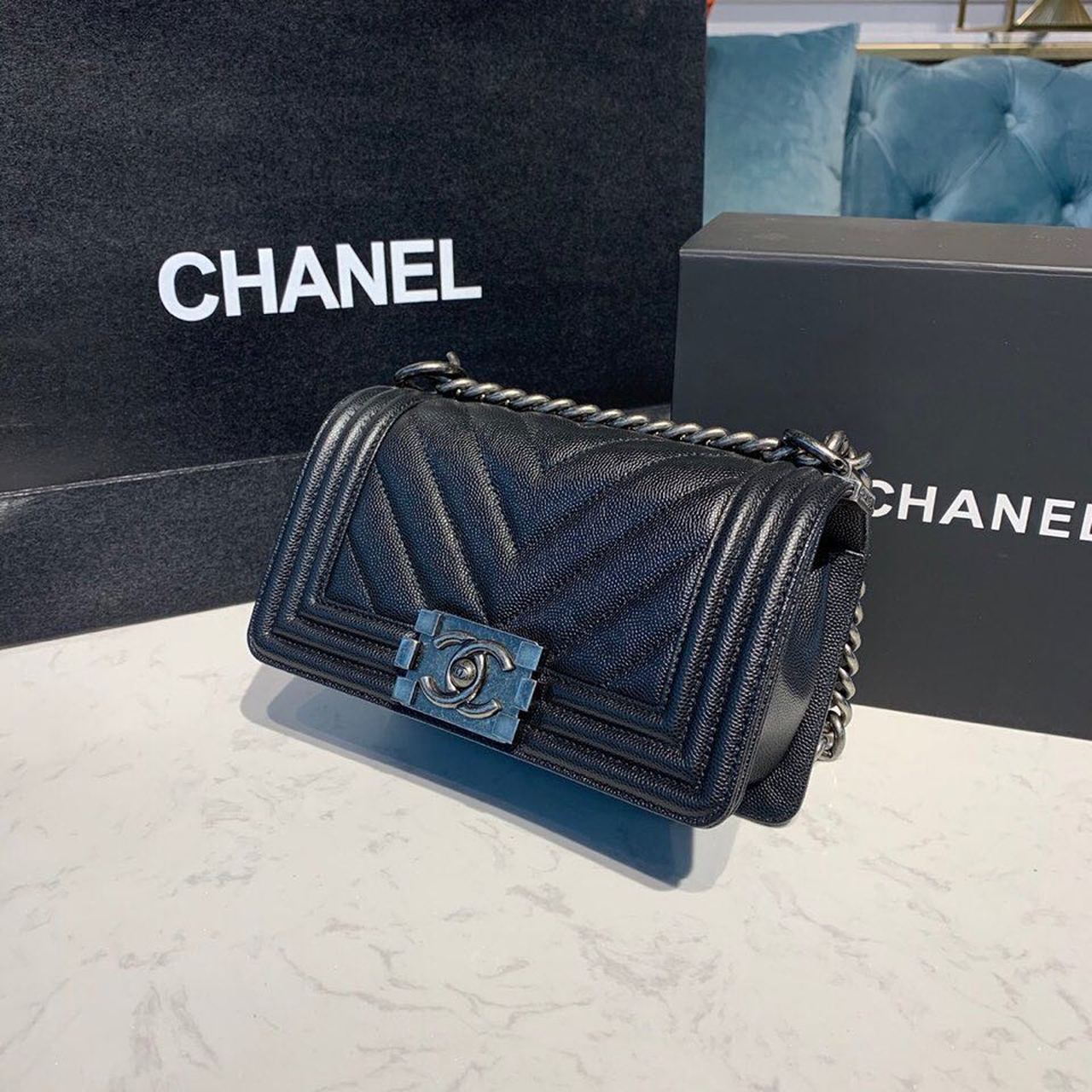 Chanel Chevron Boy Bag 20cm Caviar Leather Antique Silver Hardware Fall/Winter Act 1 Collection, Black