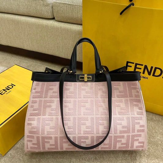 Fendi Peekaboo X-tote Bag 41cm Pink