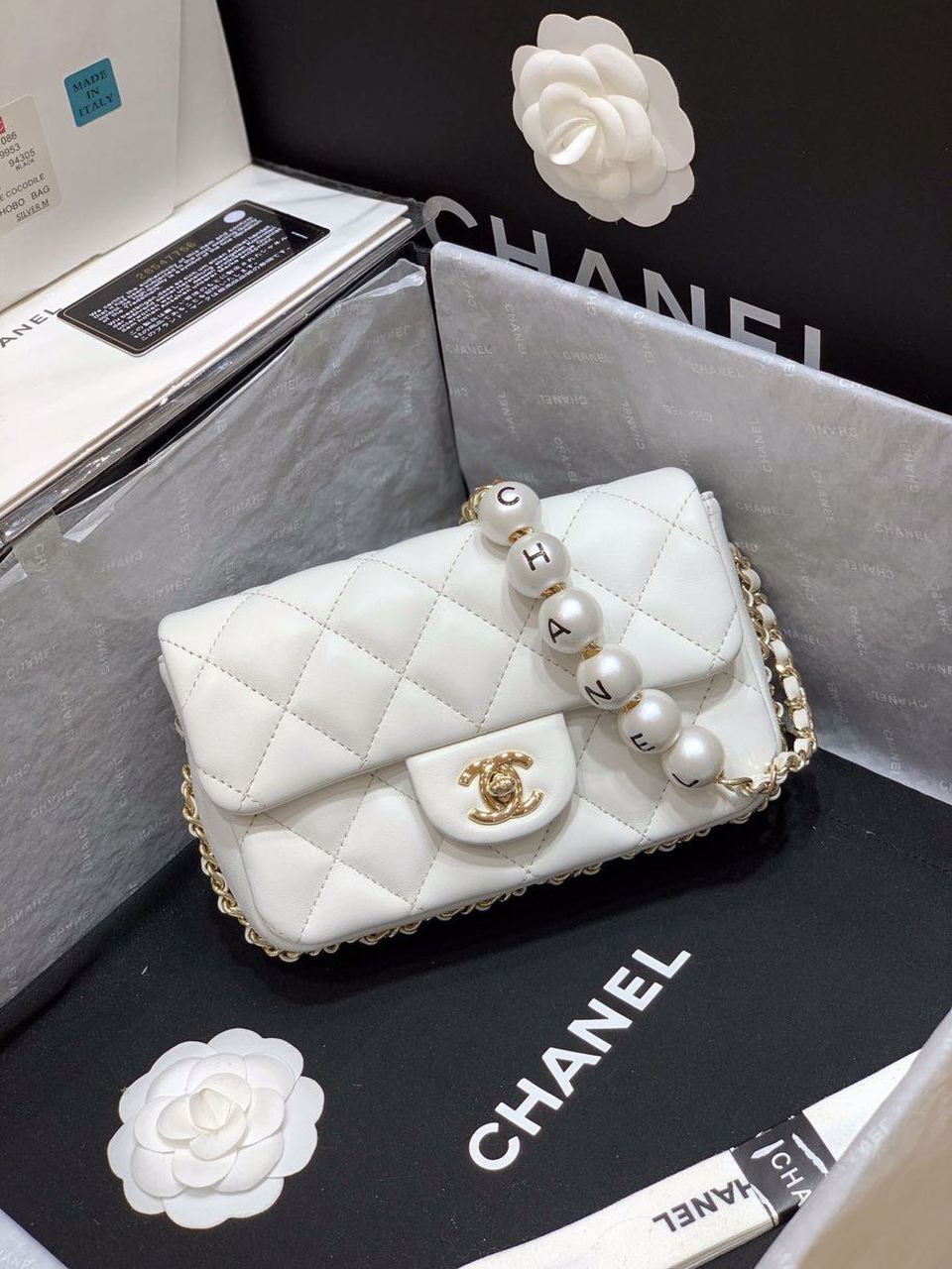 Chanel Flap Pearl Embellished Bag 18cm Gold Hardware Lambskin Leather Spring/Summer Collection, White