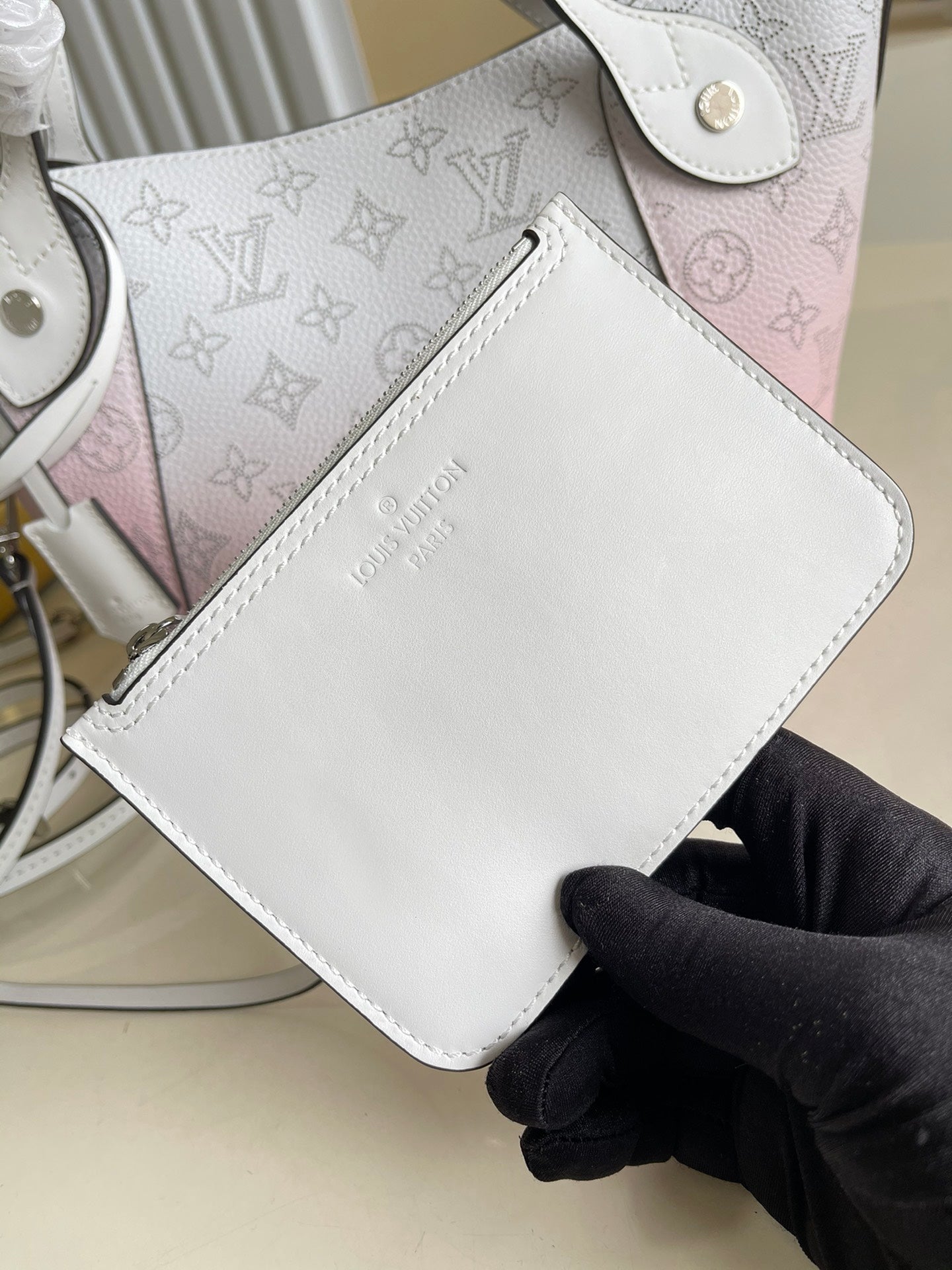 Louis Vuitton Handle Bags 23cm White-Pink
