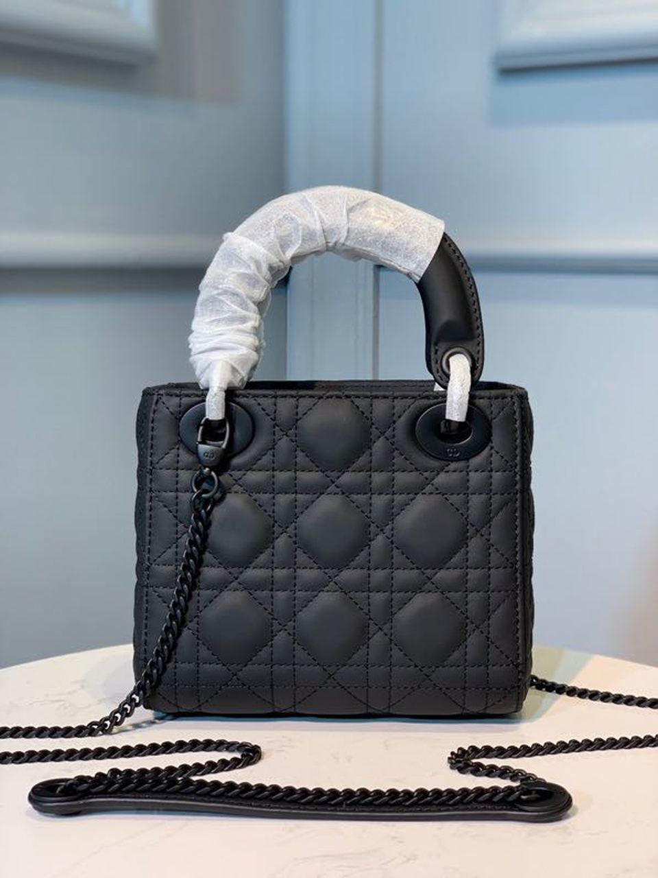 Christian Dior Mini Lady Dior Bag 18cm with Chain Matte Hardware Lambskin Leather Spring/Summer Collection, Black