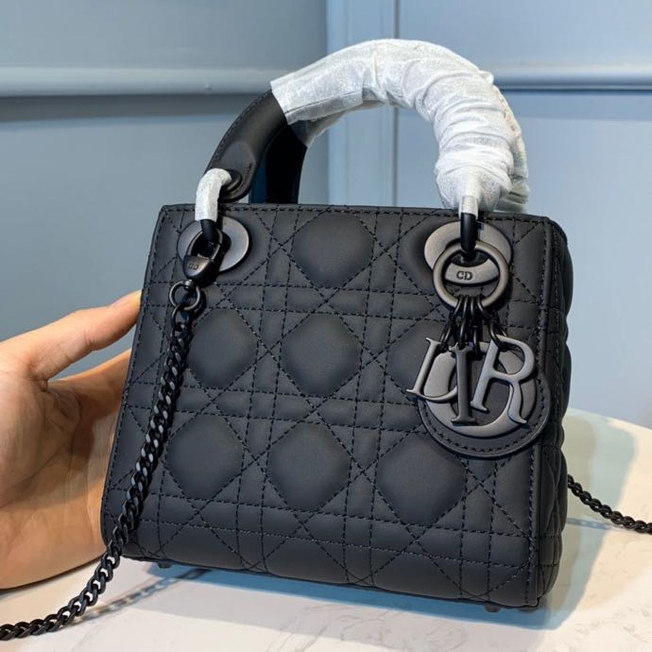 Christian Dior Mini Lady Dior Bag 18cm with Chain Matte Hardware Lambskin Leather Spring/Summer Collection Black