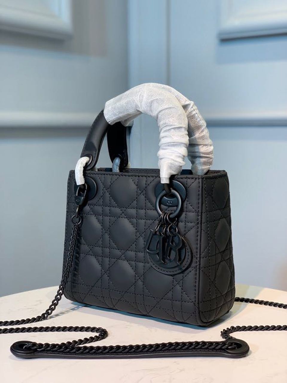 Christian Dior Mini Lady Dior Bag 18cm with Chain Matte Hardware Lambskin Leather Spring/Summer Collection Black