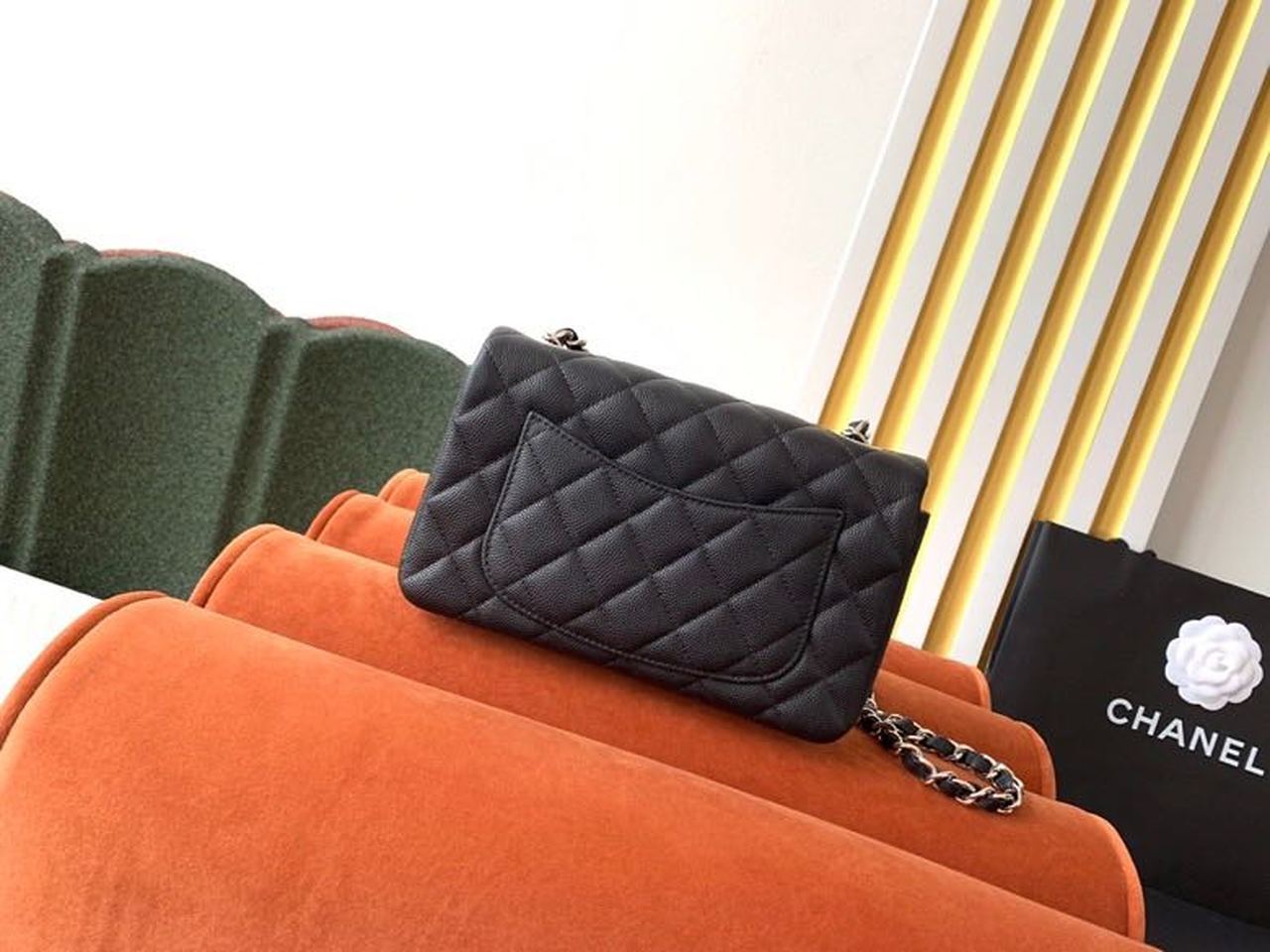 Chanel Classic Flap Bag 20cm Silver Hardware Caviar Leather Spring/Summer Collection Black