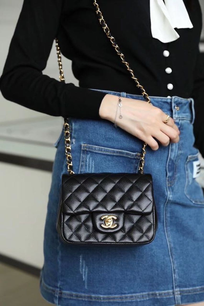 Chanel Classic Mini Flap Bag 18cm Gold Hardware Caviar Leather Spring/Summer Collection Black