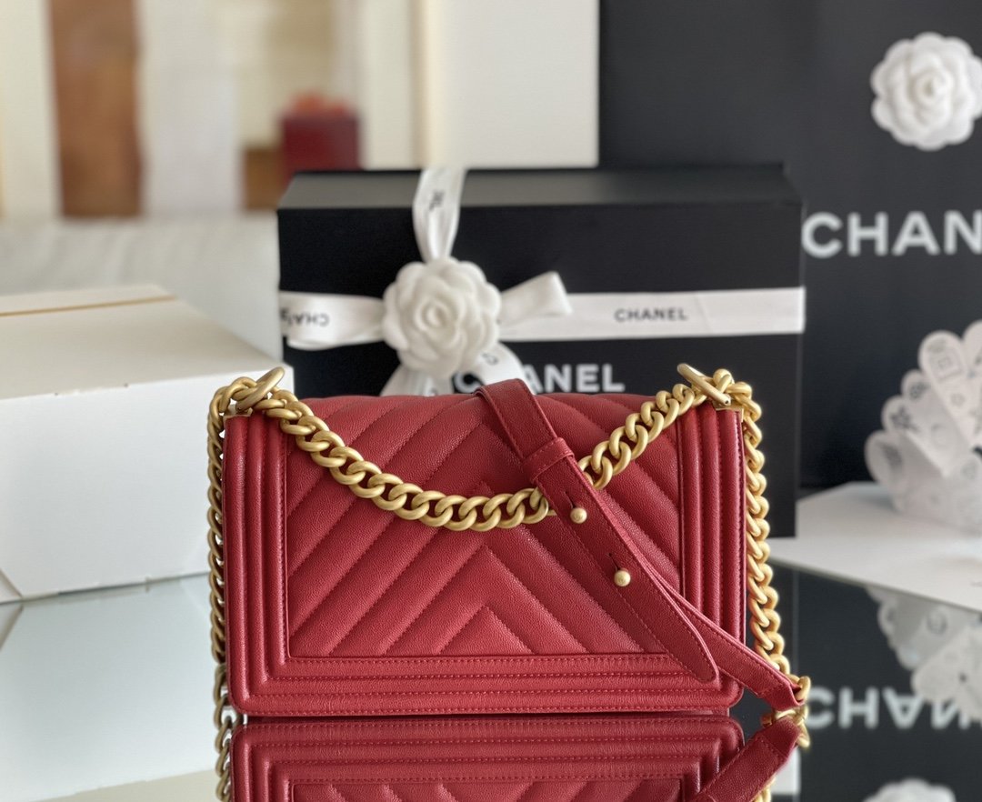 Chanel Medium Classic Flapbag 25cm Red
