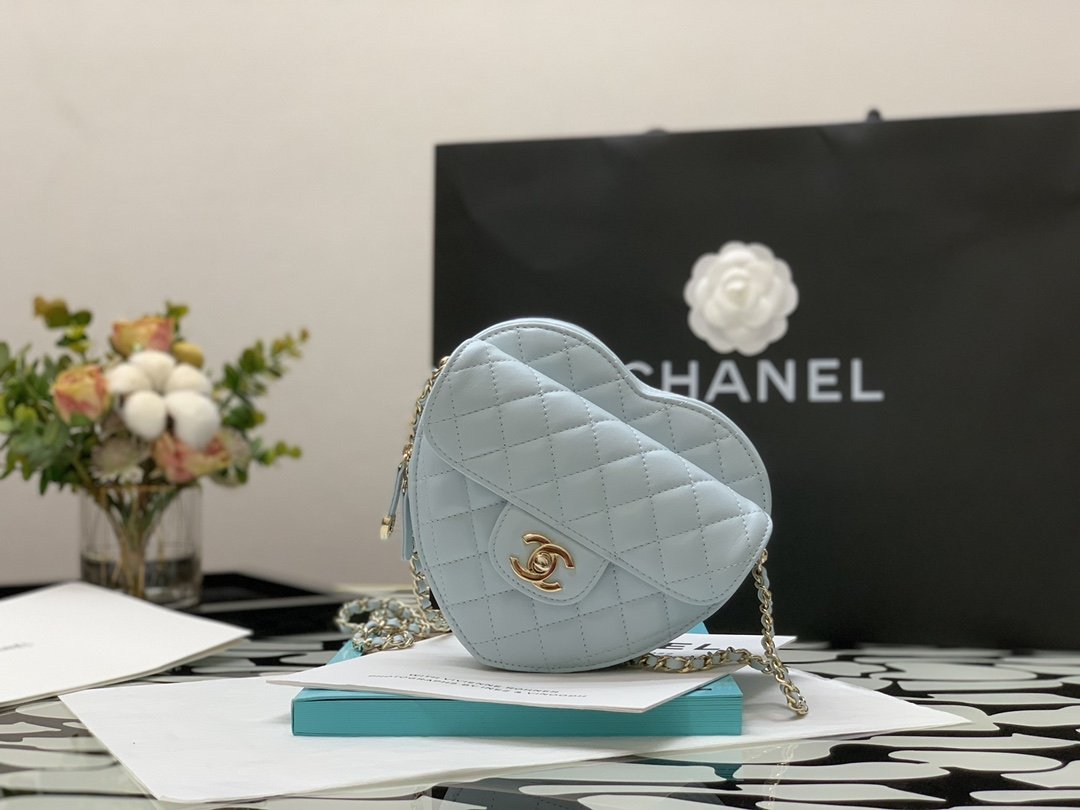 Chanel Mini Heartbag AS3191 16.5cm