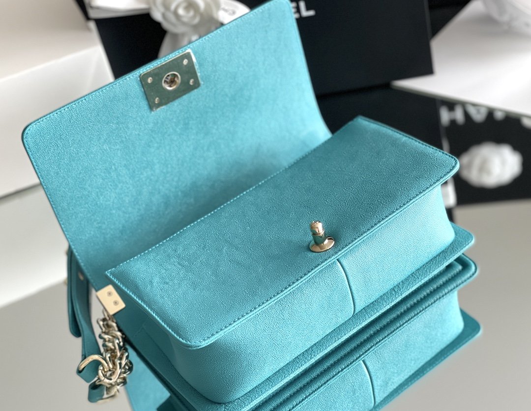 Chanel Medium Classic Flapbag 25cm Blue
