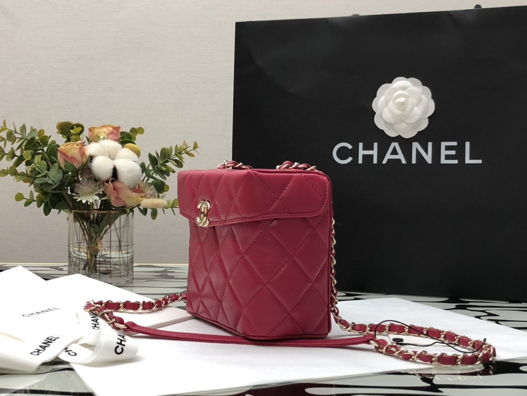 CO-CO Chanel Small Box Bag 15cm