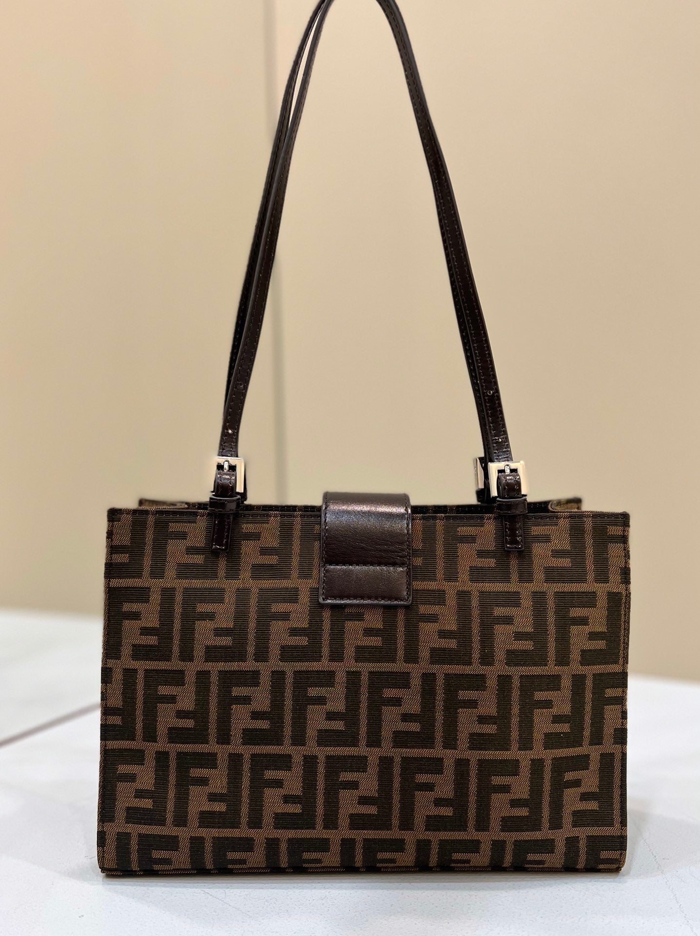 Fendi Baguette Tote 28cm Brown