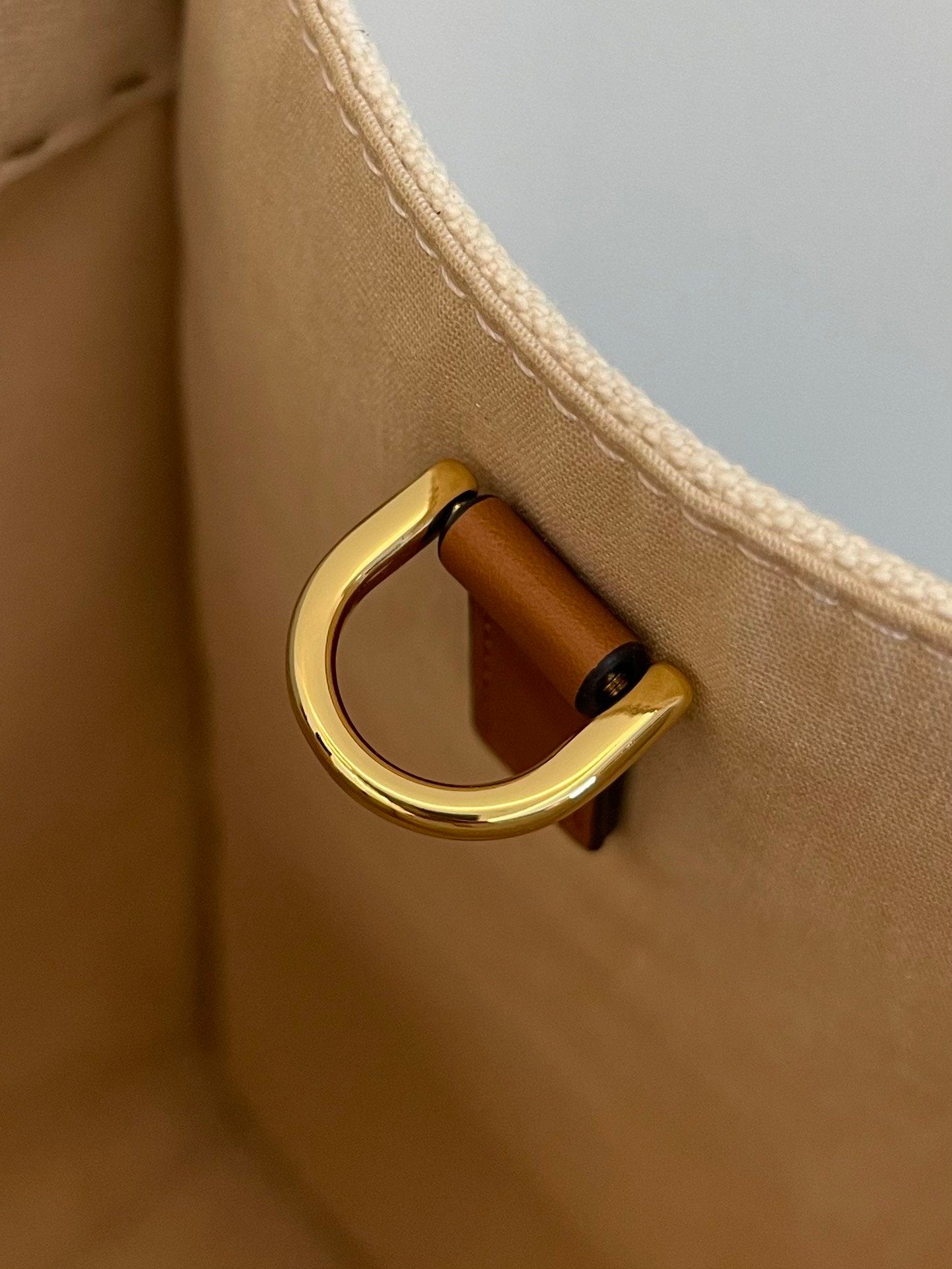 Fendi Tote Bag 40cm Beige