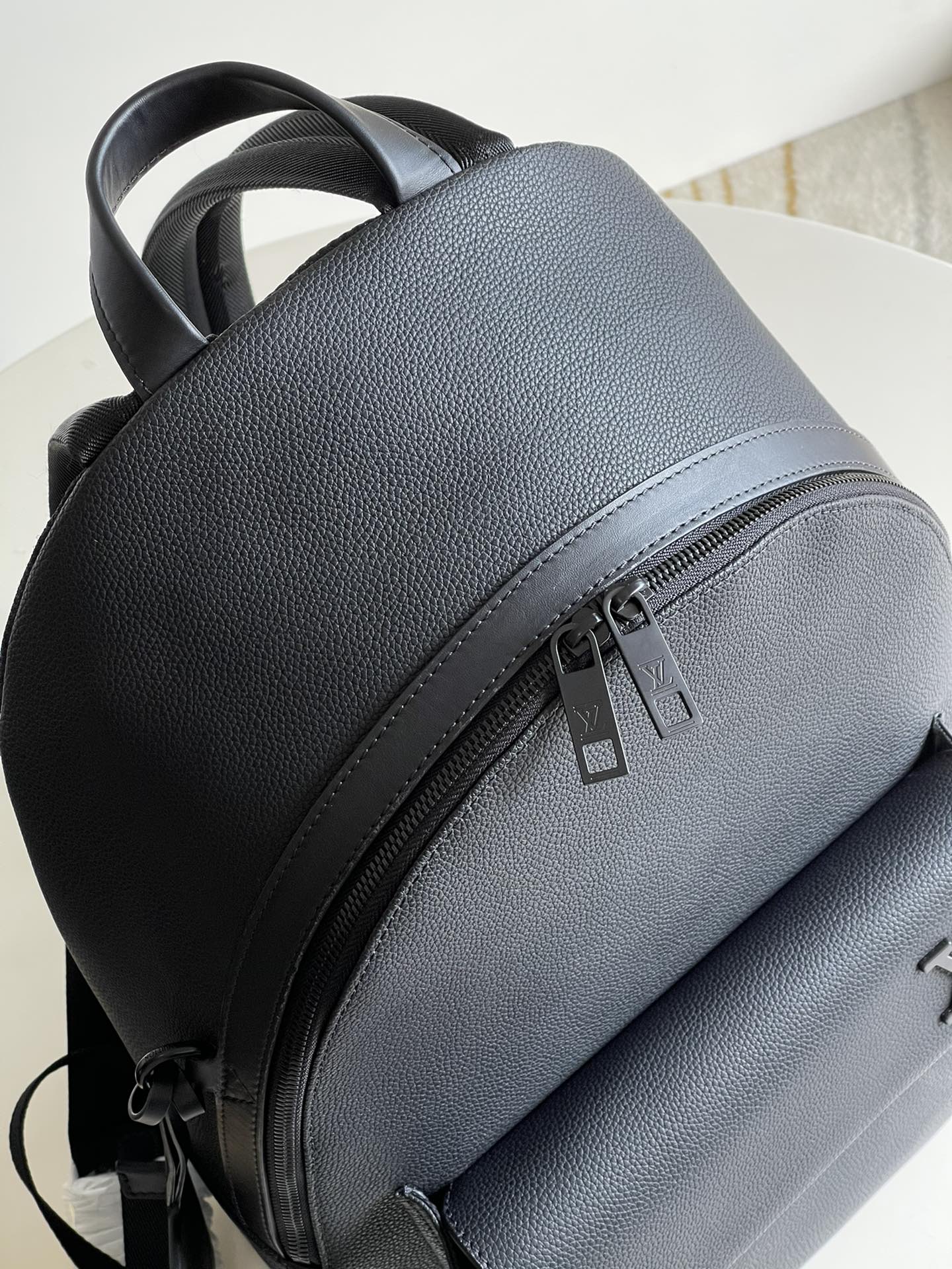 Louis Vuitton M57079 Backpack 43cm