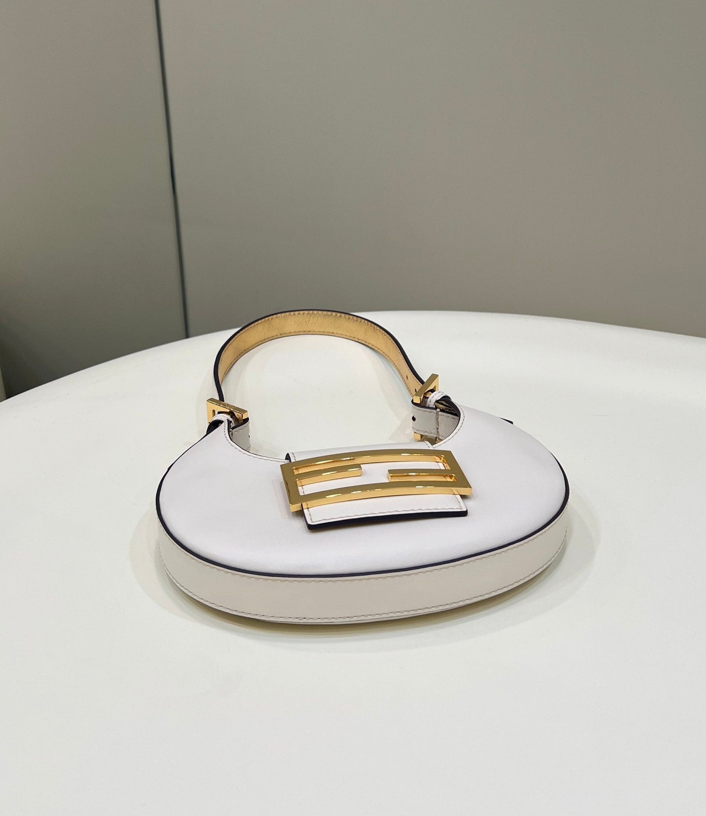 Fendi Cookie 19cm White