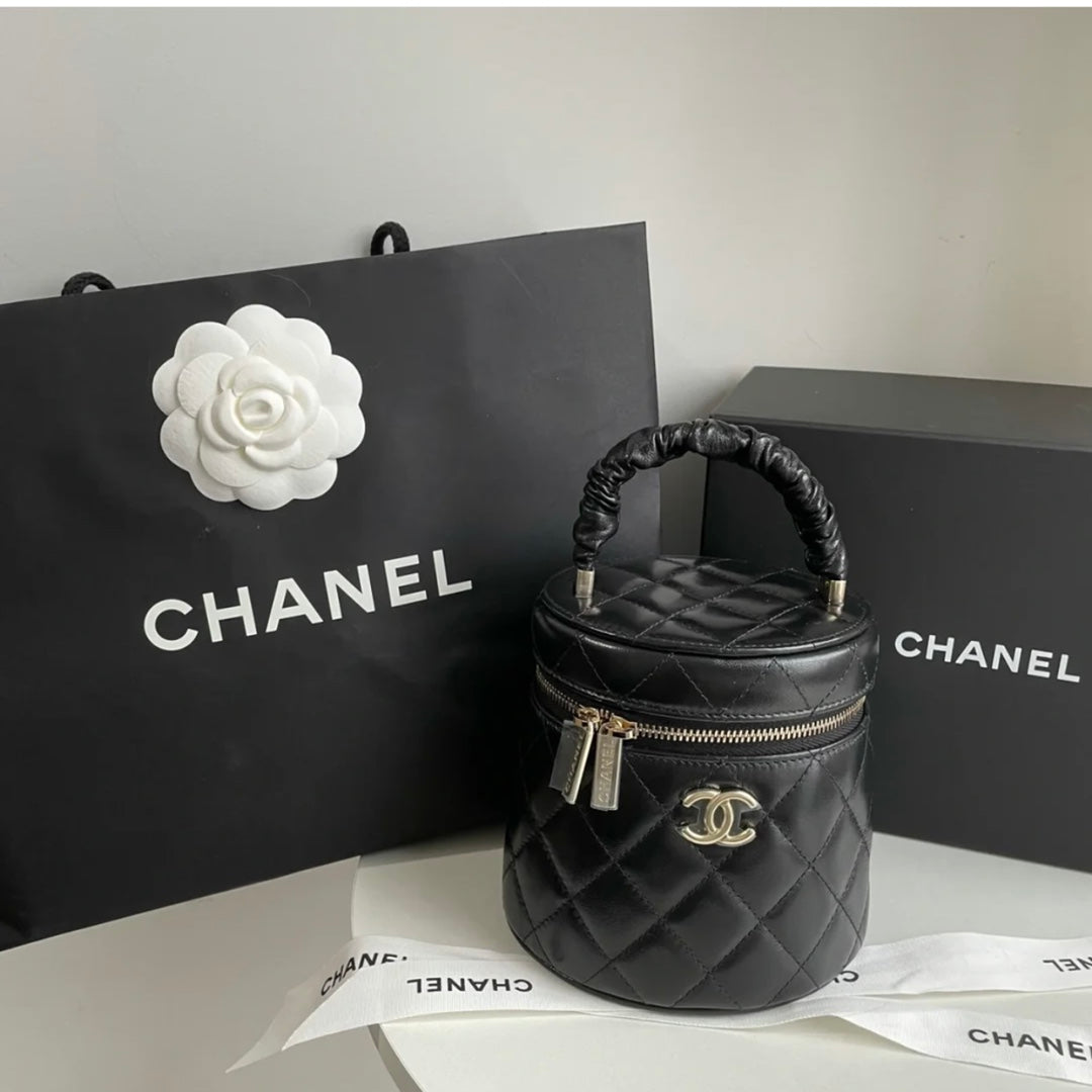 Chanel Small Vanity Case 13cm Black