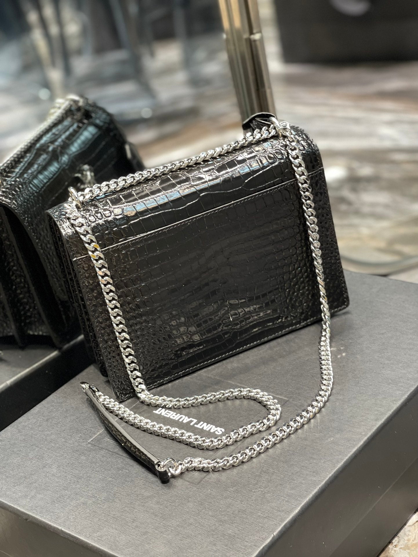 Saint Laurent Sunset Medium Chain Bag 22cm