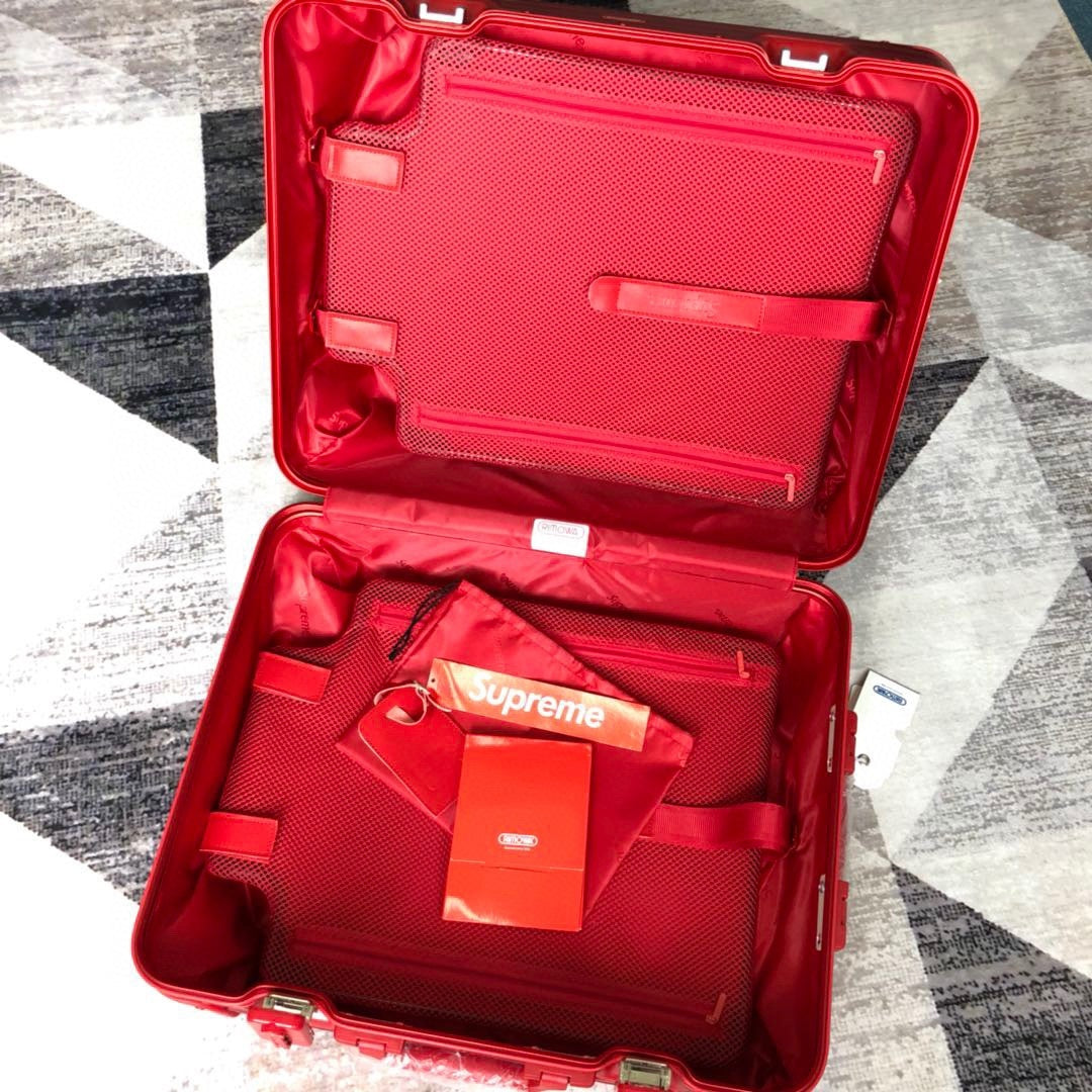 Louis Vuitton x Supreme Rolling Vali In Red 26 Inch