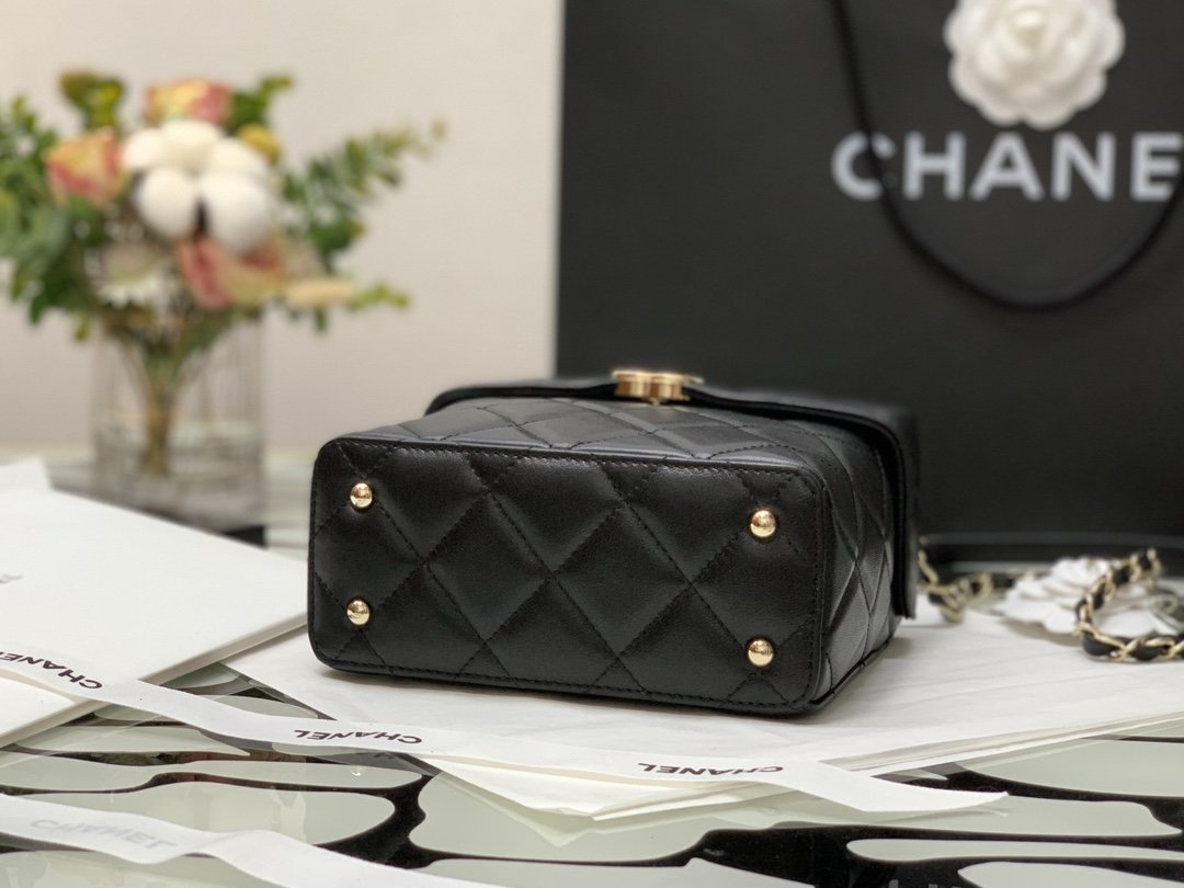 CO-CO Chanel Small Box Bag 15cm