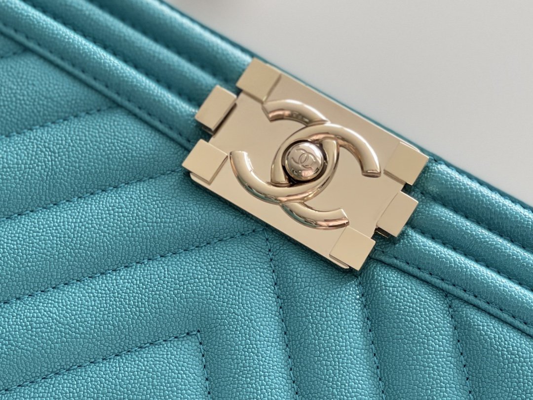 Chanel Medium Classic Flapbag 25cm Blue