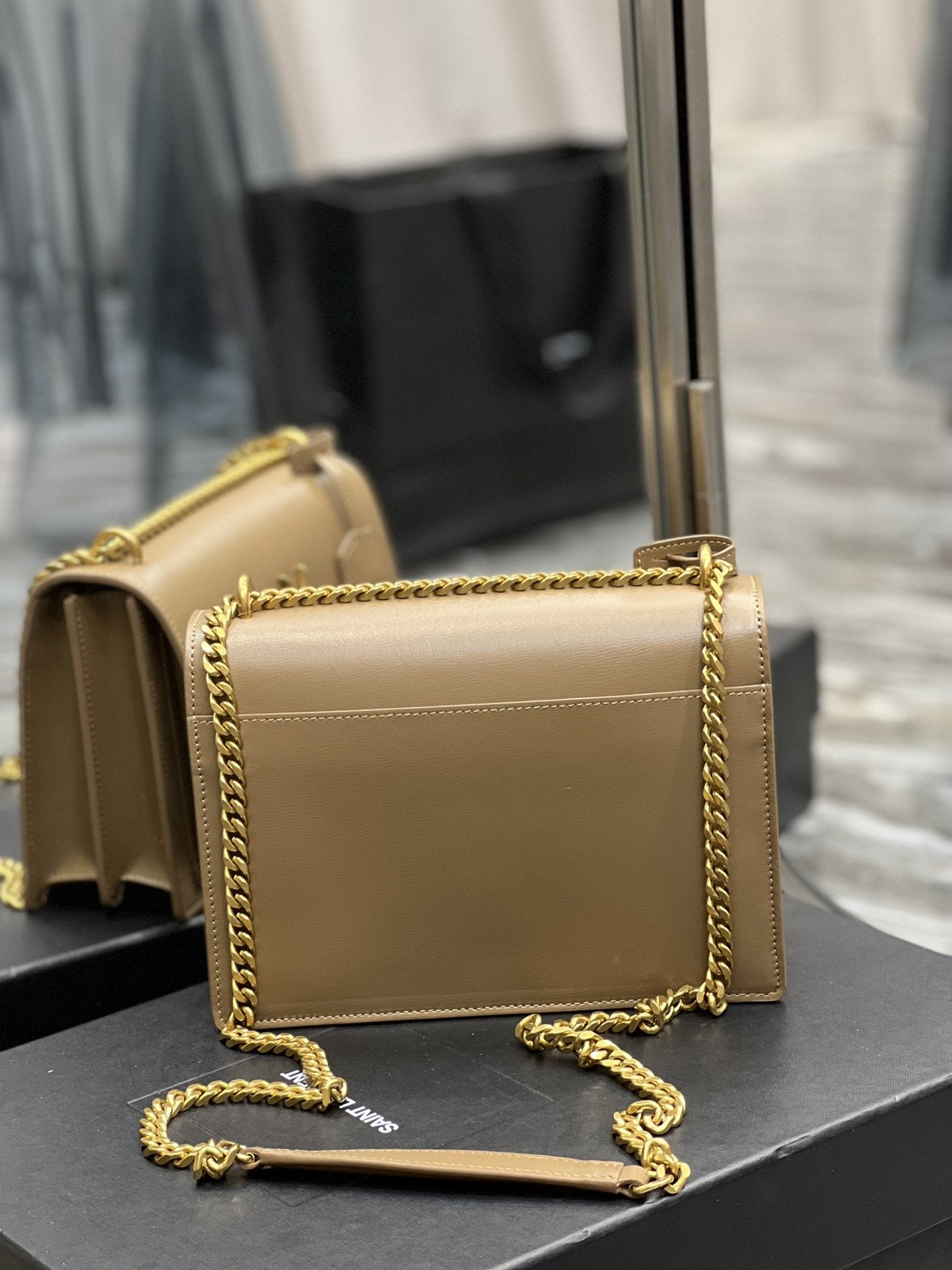 Saint Laurent Sunset Medium Chain Bag 22cm
