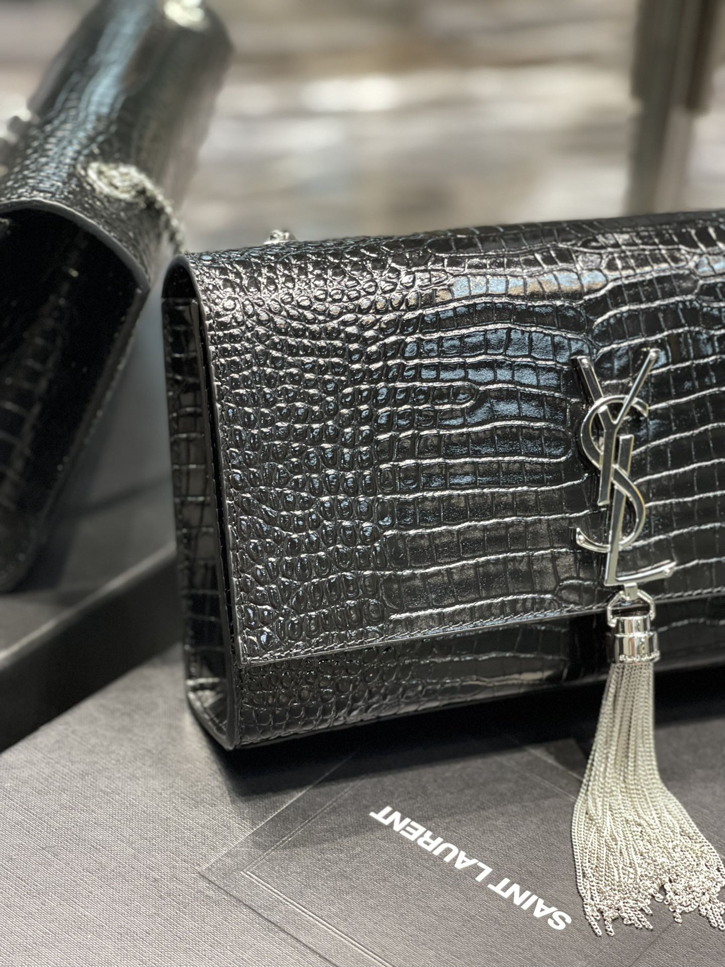 Saint Laurent Kata Medium Chain Bag With Tassel 24cm