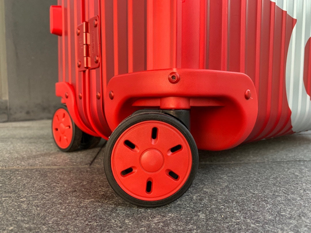 Louis Vuitton x Supreme Rolling Vali In Red 20 Inch