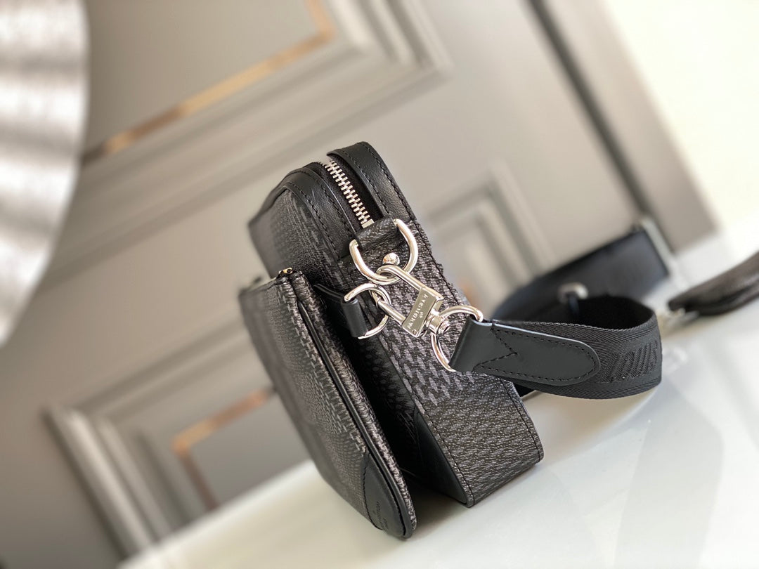 Louis Vuitton Trio Messenger 25cm