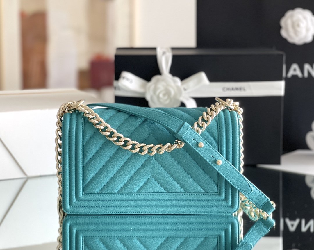 Chanel Medium Classic Flapbag 25cm Blue