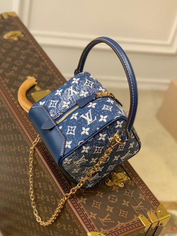 Louis Vuitton Bandoulière M59611 16cm Navy Blue