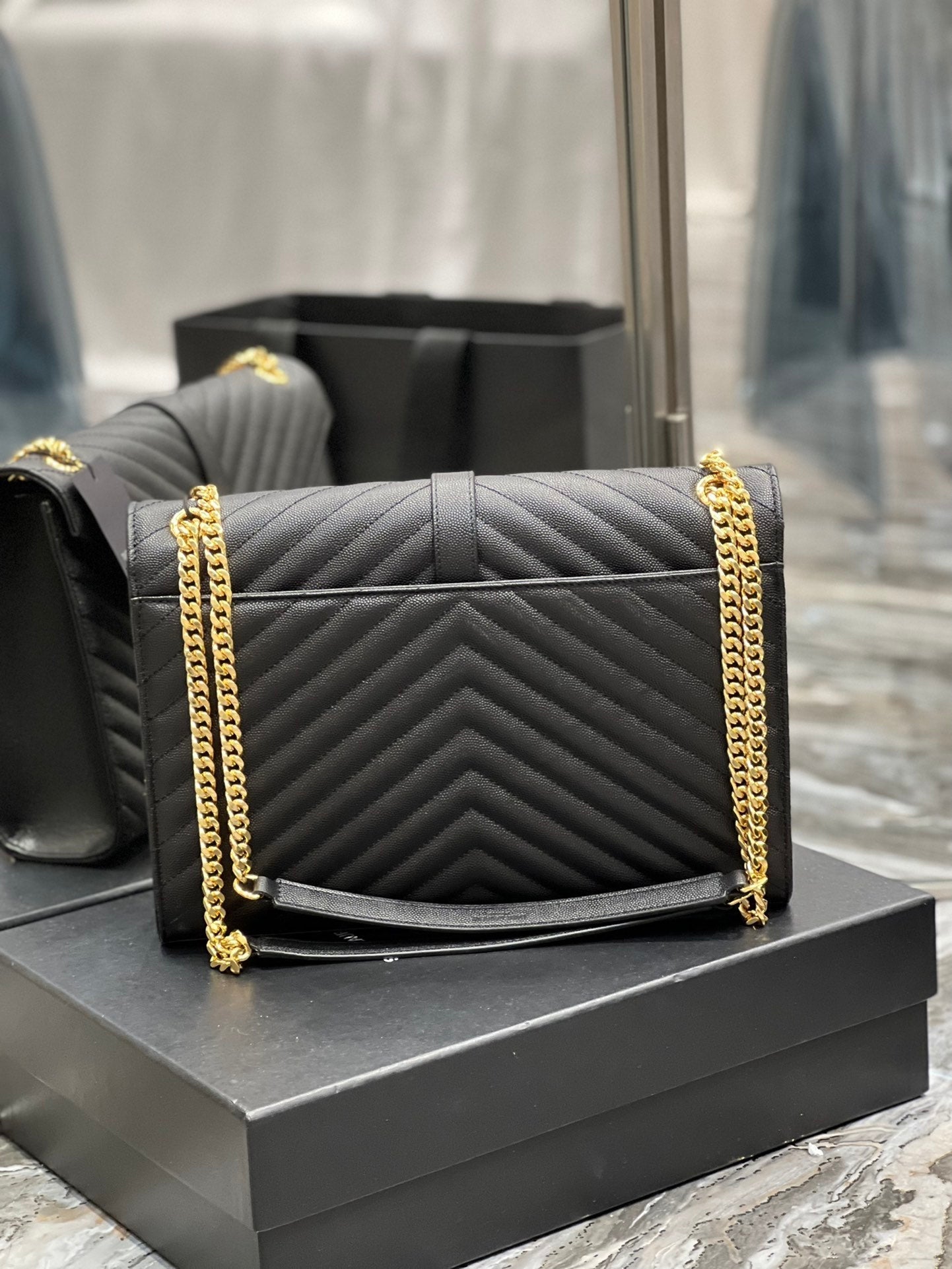 Saint Laurent College Large Chain Bag 32cm Black
