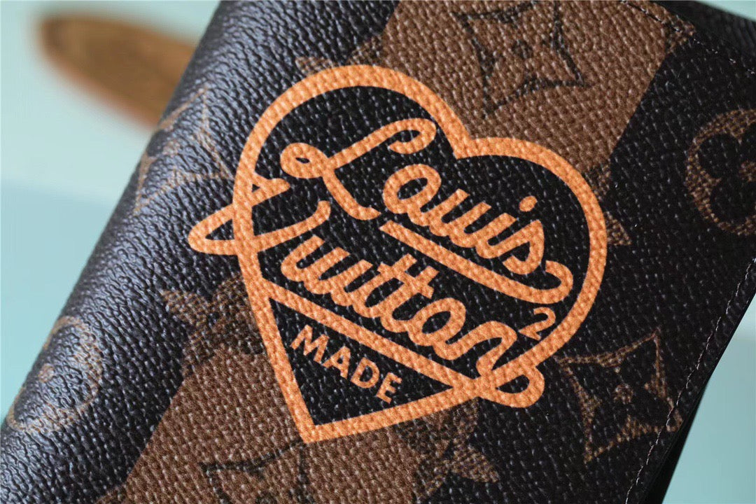 Louis Vuitton M81008 Brazza Wallet 19cm