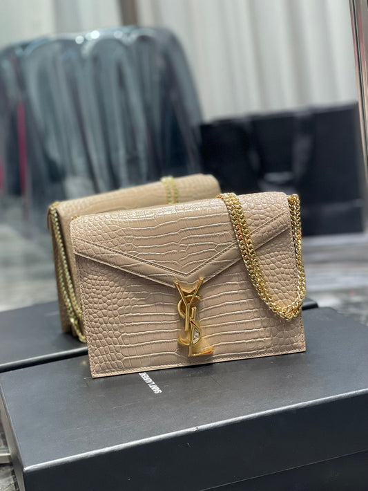 Saint Laurent Cassandra Medium Chain Bag In Grain De Poudre Embossed 22cm Nude