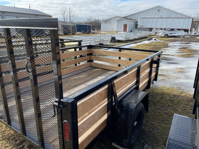 7×10 Heavy-Duty Utility Trailer – Single Axle with Wood Floor &amp; LED Lights