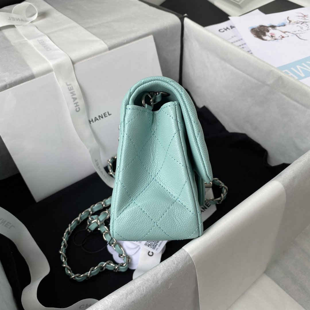 Chanel Mini Classic Flapbag 20cm