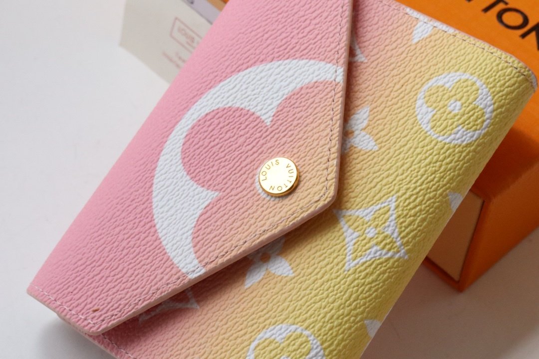 Louis Vuitton Vitorine Wallet 12cm Pink