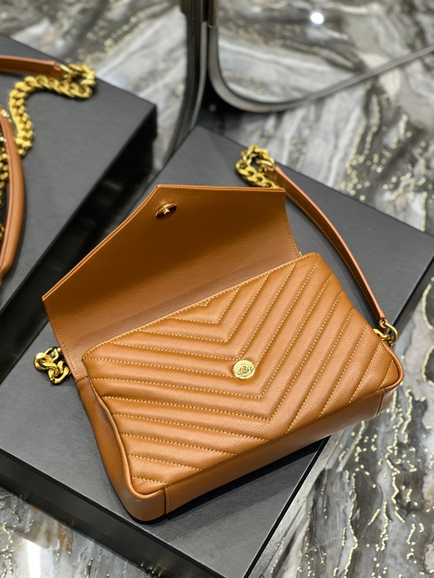 Saint Laurent College Medium Chain Bag With Gold Hardware 24cm