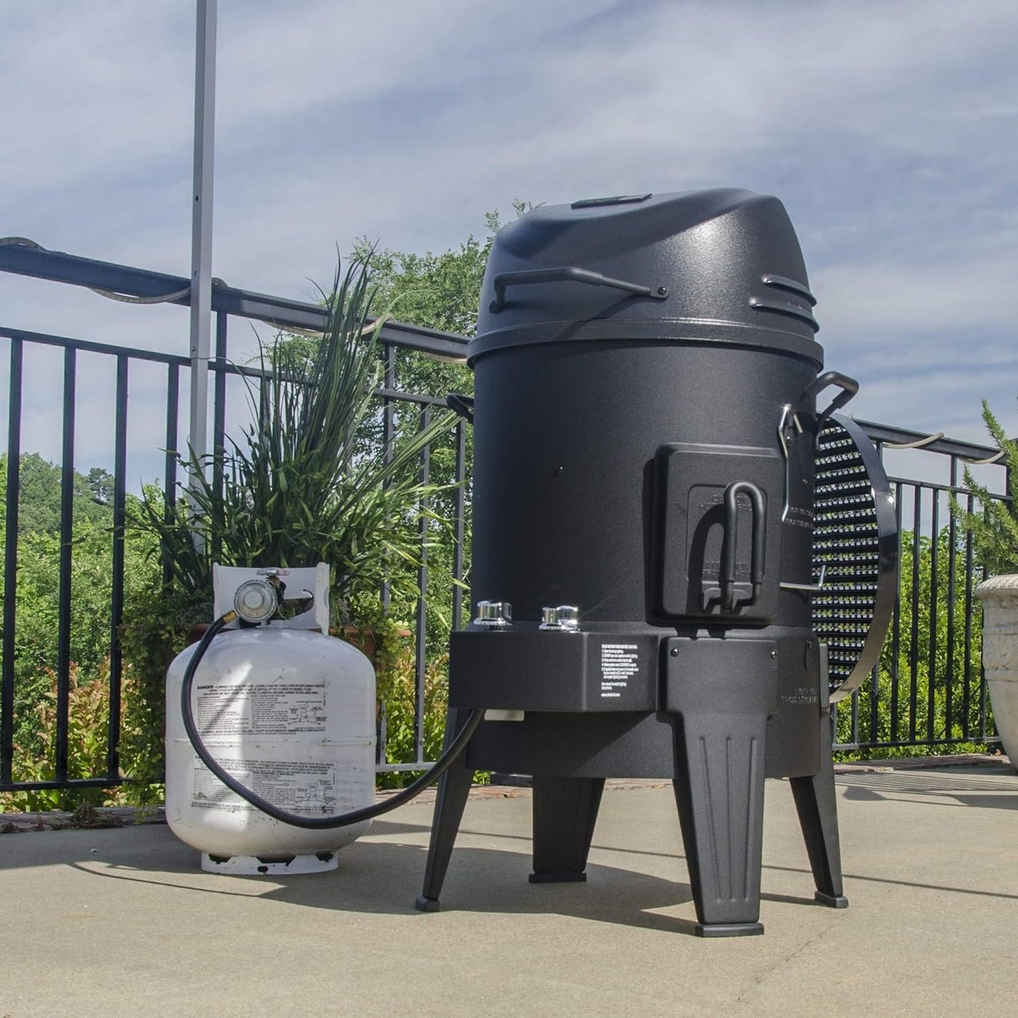 Charbroil The Big Easy TRU-Infrared 3-in-1 Smoker, Roaster Gas Grill, Black – 14101550