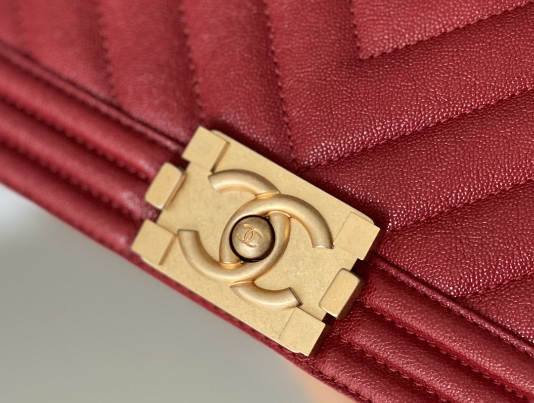 Chanel Medium Classic Flapbag 25cm Red