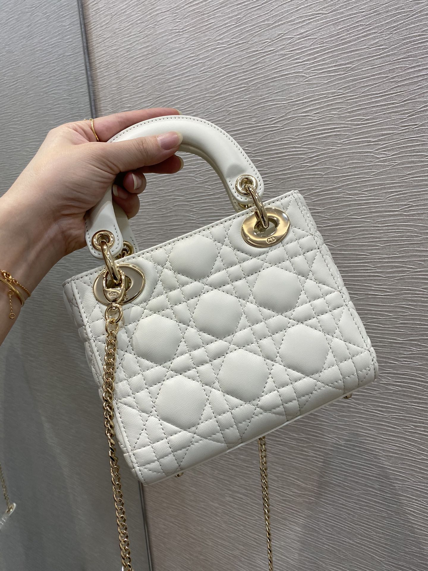 Christian Dior White Handle Bag 17cm