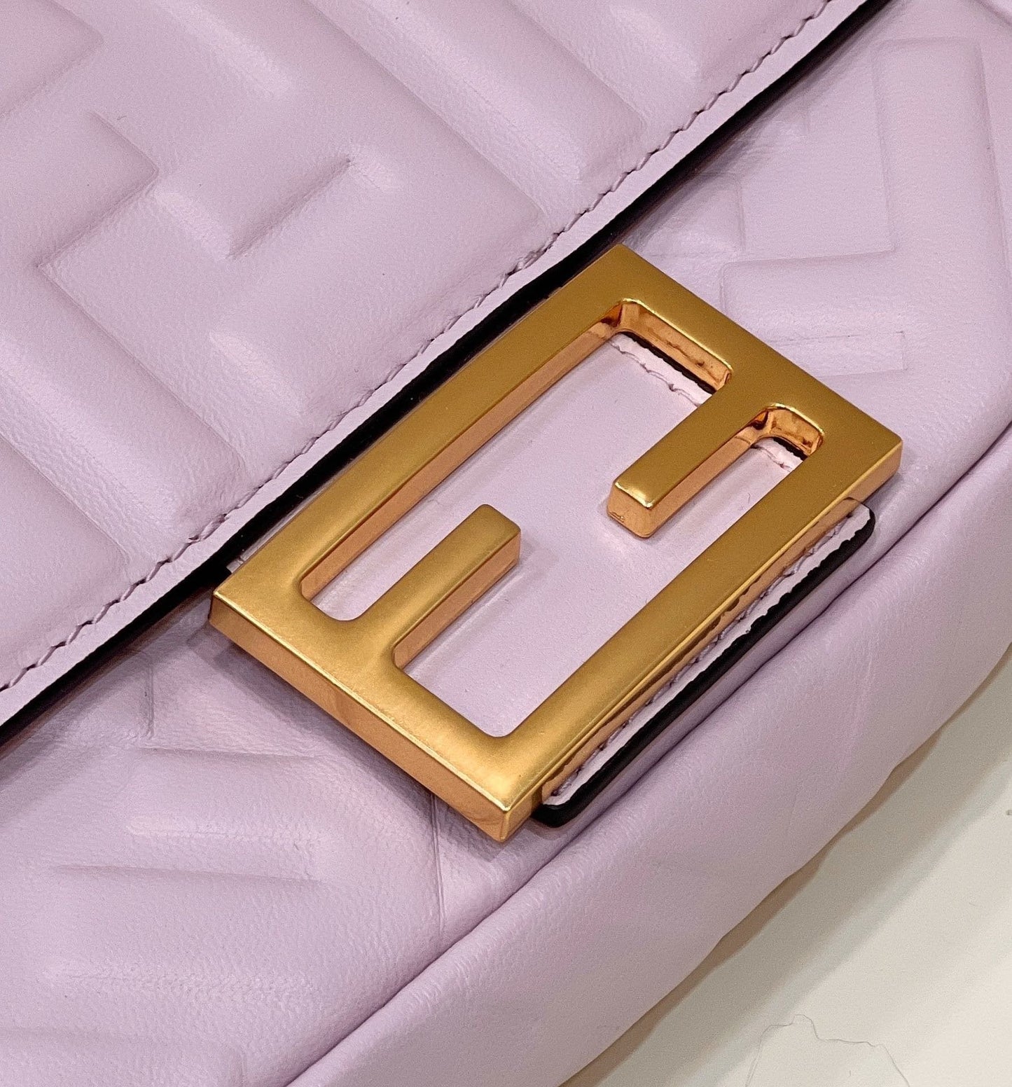 Fendi Baguette Bag 19cm Purple