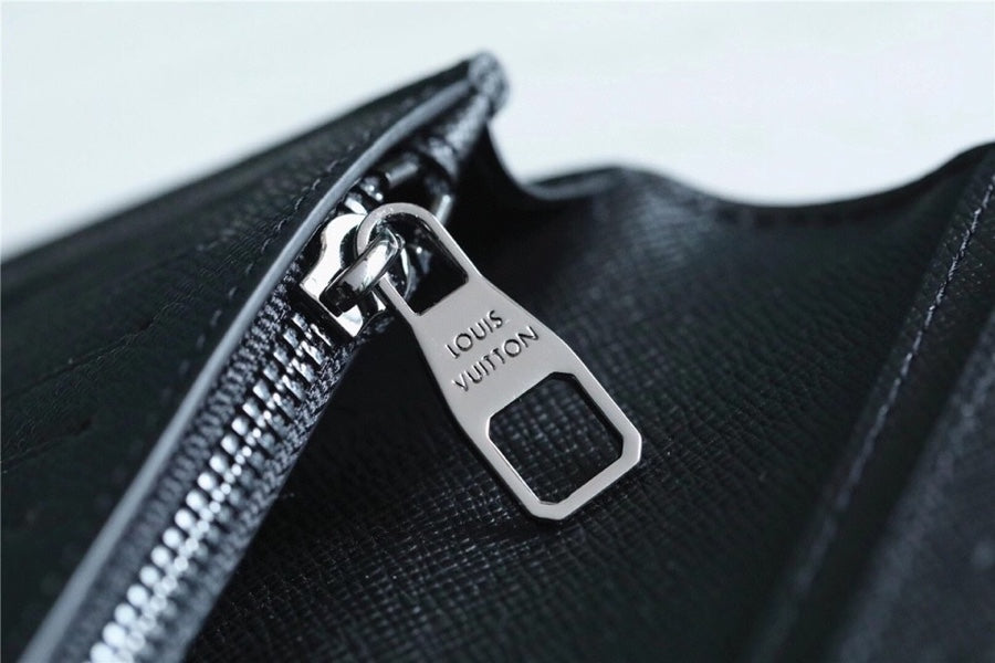 Louis Vuitton M80465 Brazza Wallet 19cm