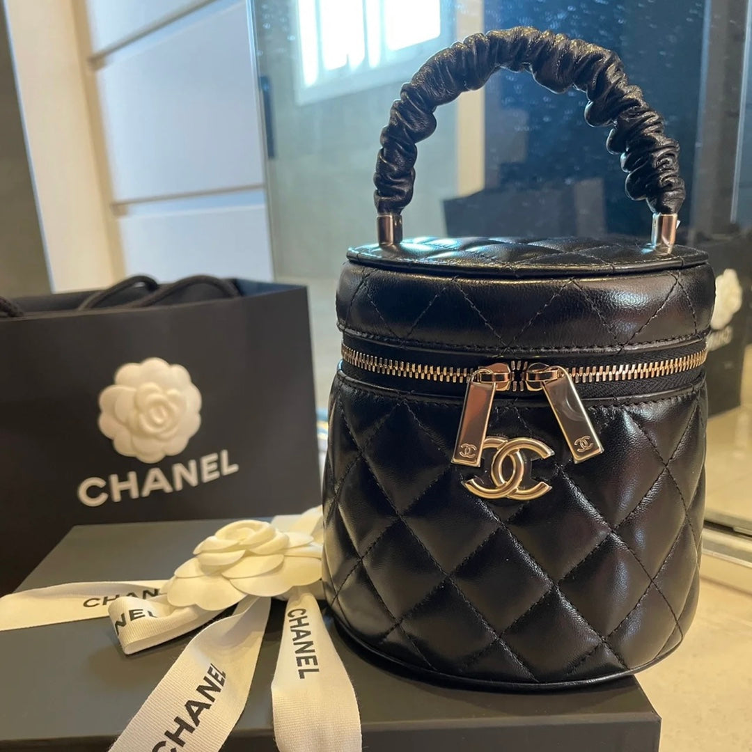Chanel Small Vanity Case 13cm Black