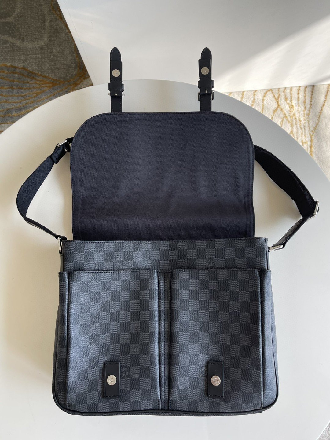 Louis Vuitton Christopher Messenger Bag Damier Graphite 33cm