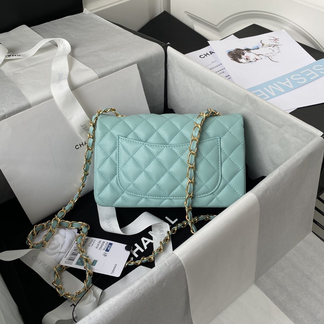 Chanel Mini Classic Flapbag 20cm