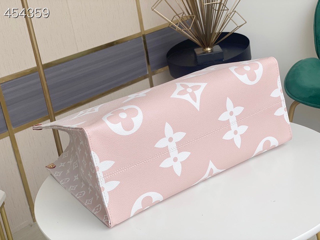Louis Vuitton OnTheGo GM Bag 42cm Monogram Canvas Spring/Summer Collection M57640 Mist